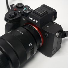 Sony_Alpha_7_Mark_IV.jpg